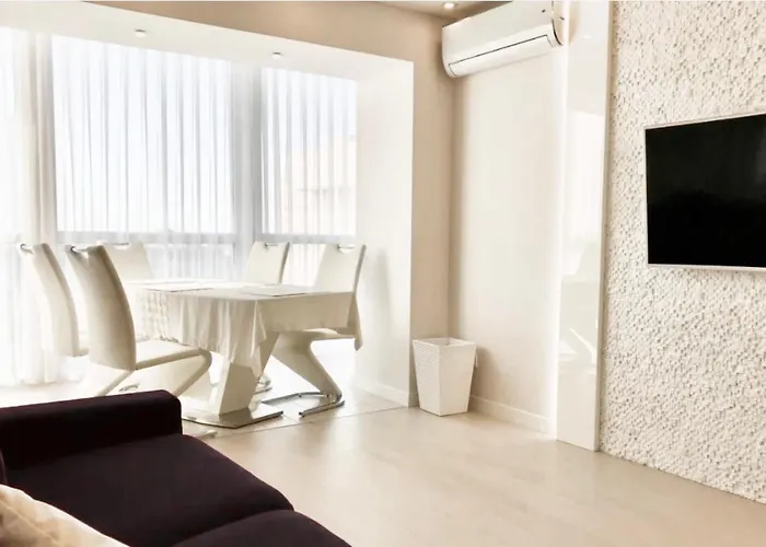 Lux Most City Area, Panoramic River View, New Tower